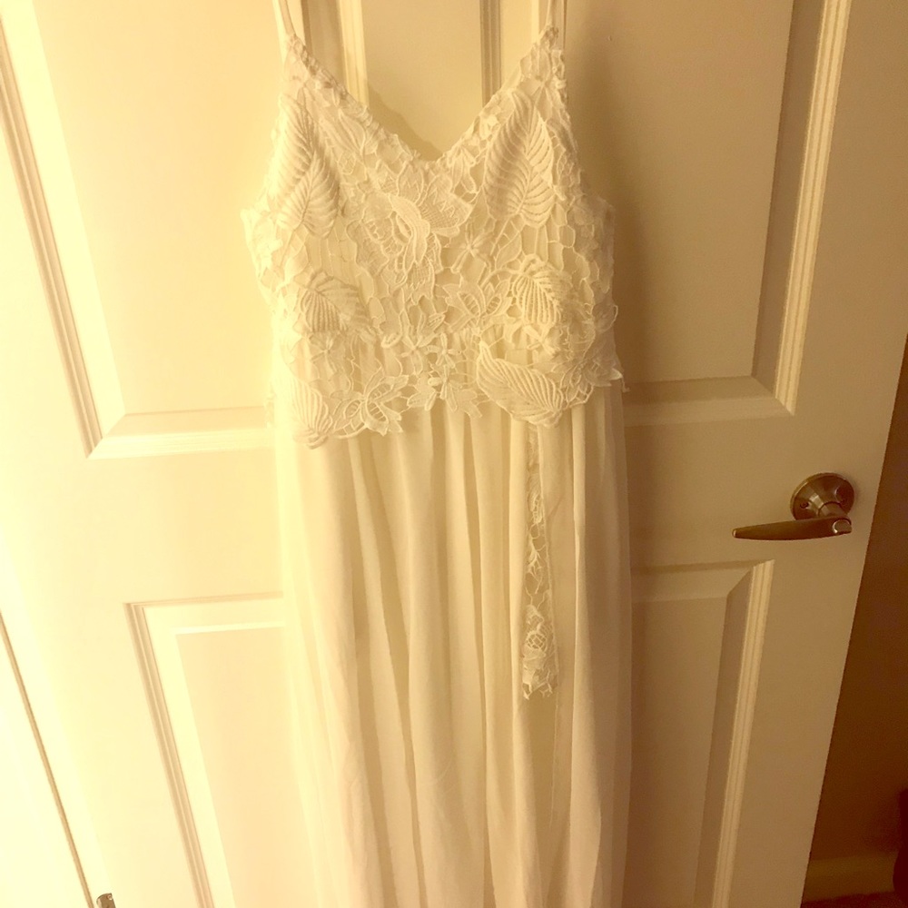 White lace dress